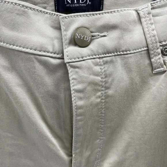 NYDJ Sheri Slim in Feather- Size 14 NWT - Picture 8 of 13